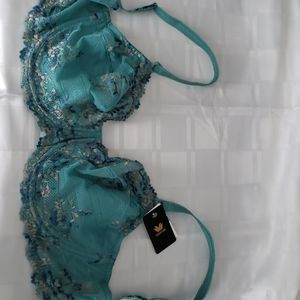 Wacoal Women's Embrace Lace Underwire Bra